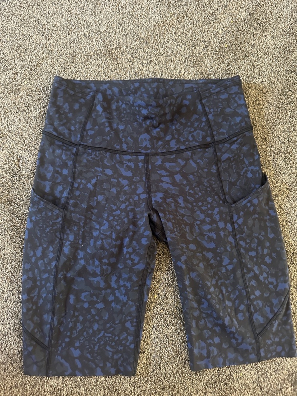 Lululemon Fast And Free Short Non-Reflective Wild Thing Camo Larkspur Multi Sz 6